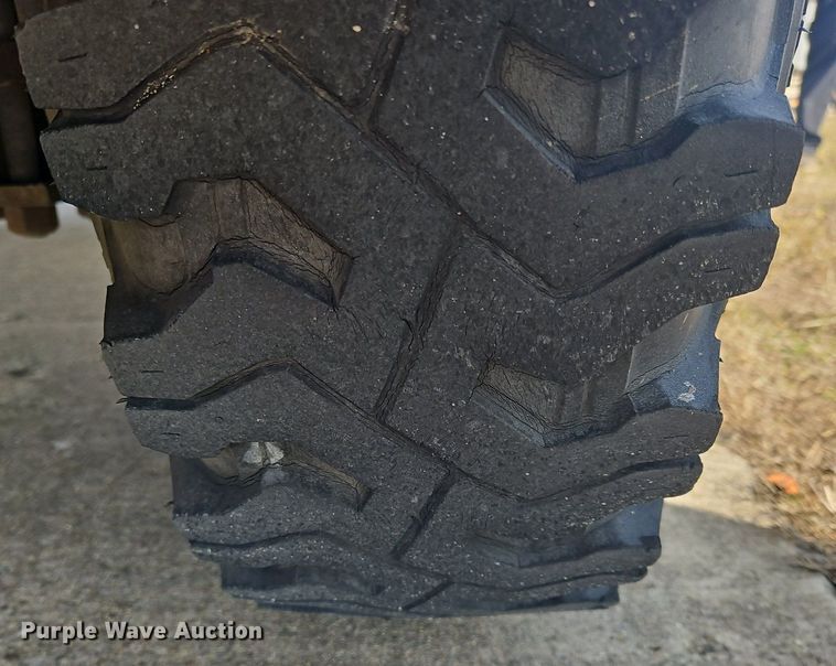 image for item OJ9725 Clark 4403 aircraft tug