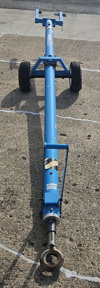 image for item OJ9731 Tronair  01-1291-0010 aircraft tow bar