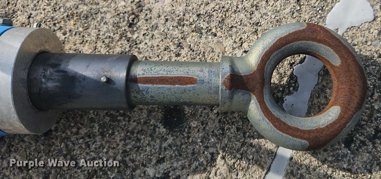 image for item OJ9731 Tronair  01-1291-0010 aircraft tow bar