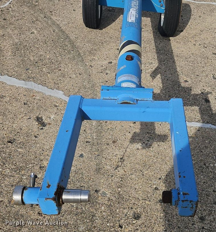 image for item OJ9731 Tronair  01-1291-0010 aircraft tow bar