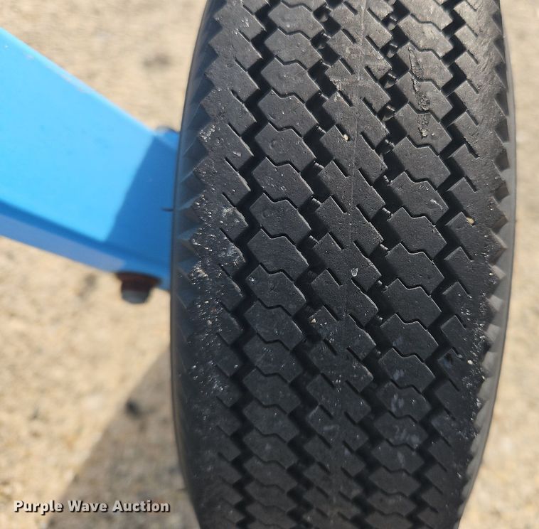 image for item OJ9731 Tronair  01-1291-0010 aircraft tow bar