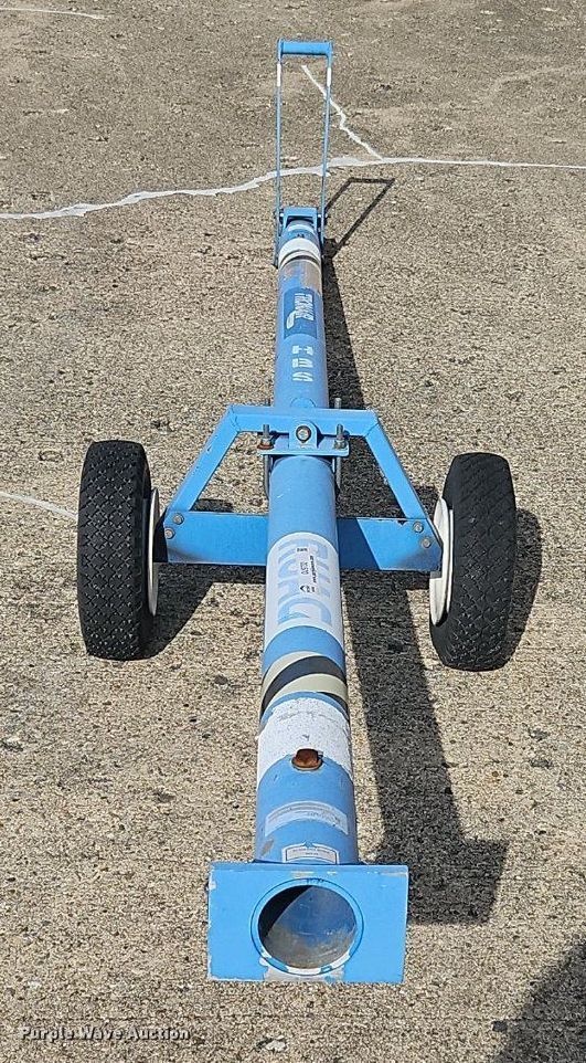 image for item OJ9732 Tronair 01-1291-0010 aircraft tow bar