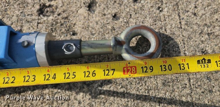 image for item OJ9732 Tronair 01-1291-0010 aircraft tow bar