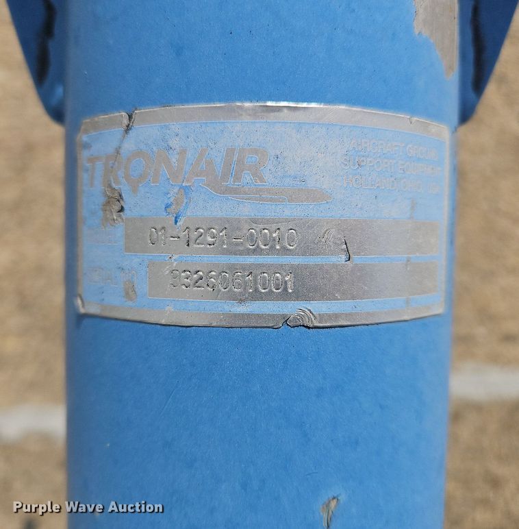 image for item OJ9732 Tronair 01-1291-0010 aircraft tow bar