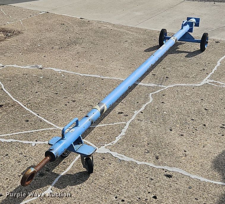 image for item OJ9734 Tronair  aircraft tow bar