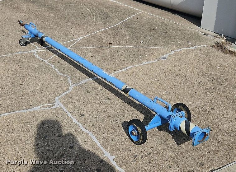 image for item OJ9734 Tronair  aircraft tow bar