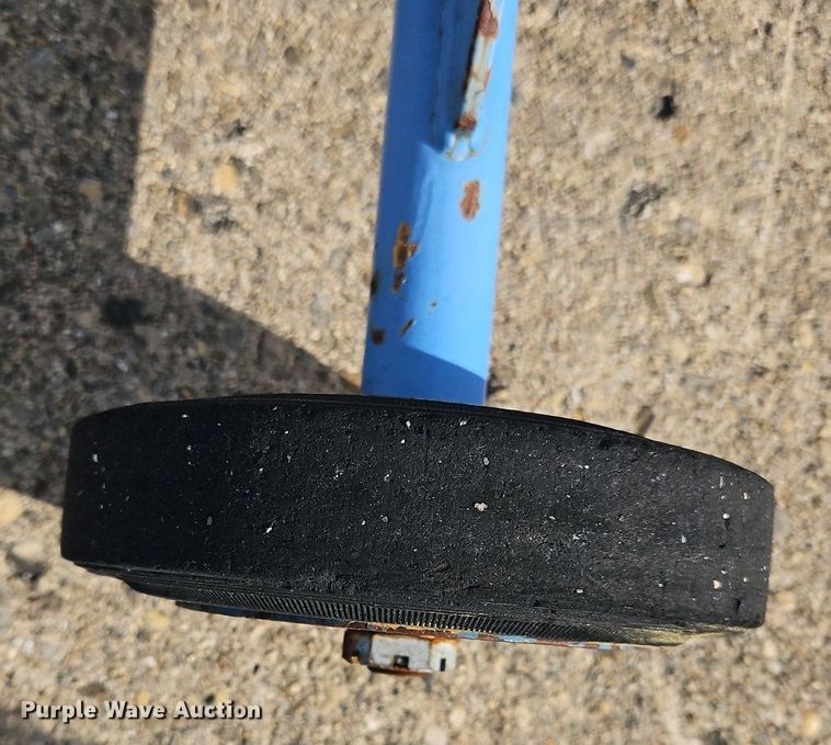 image for item OJ9734 Tronair  aircraft tow bar