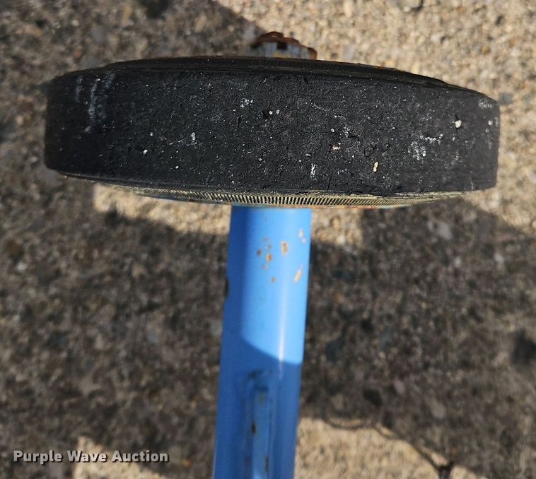 image for item OJ9734 Tronair  aircraft tow bar