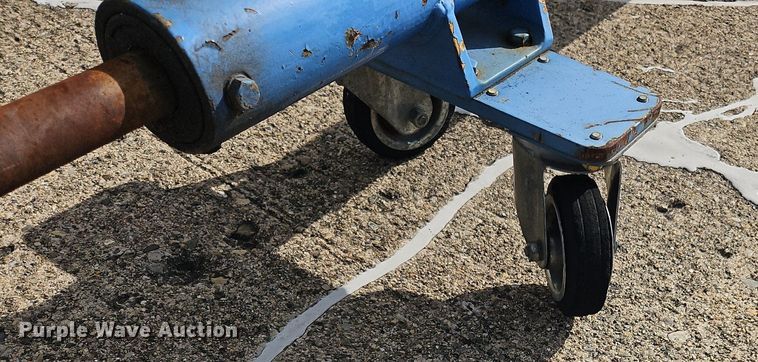 image for item OJ9734 Tronair  aircraft tow bar