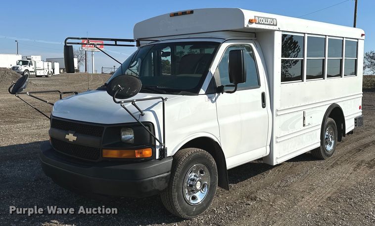 image for item OM9788 2007 Chevrolet  Express 3500 school bus