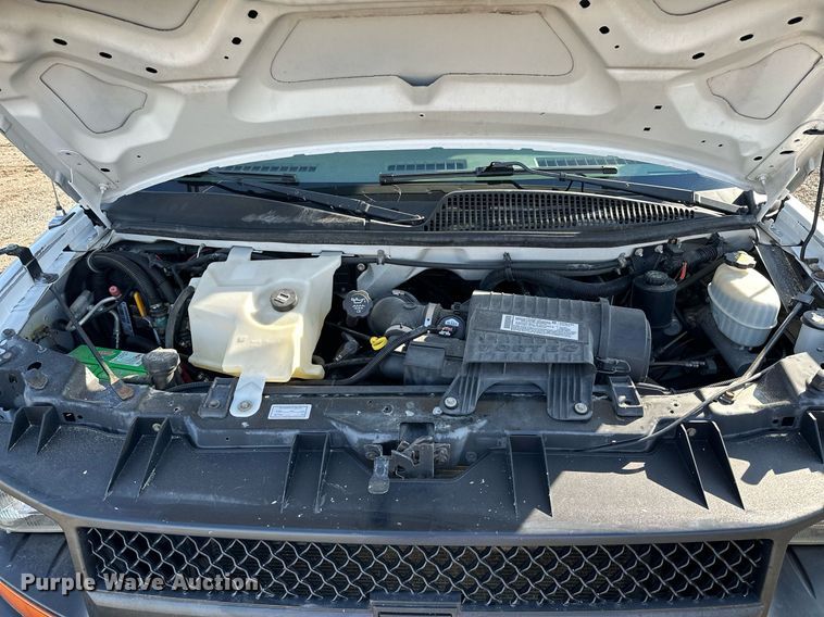 image for item OM9788 2007 Chevrolet  Express 3500 school bus