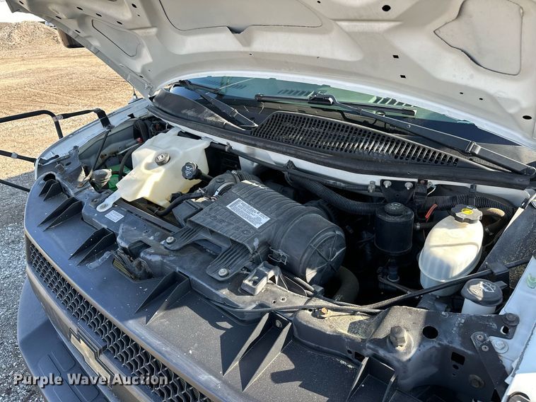 image for item OM9788 2007 Chevrolet  Express 3500 school bus