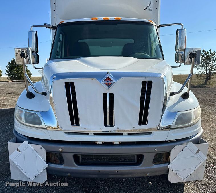 image for item OM9789 2016 International  4400 SBA side curtain box truck