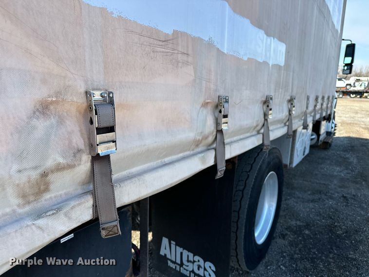 image for item OM9789 2016 International  4400 SBA side curtain box truck