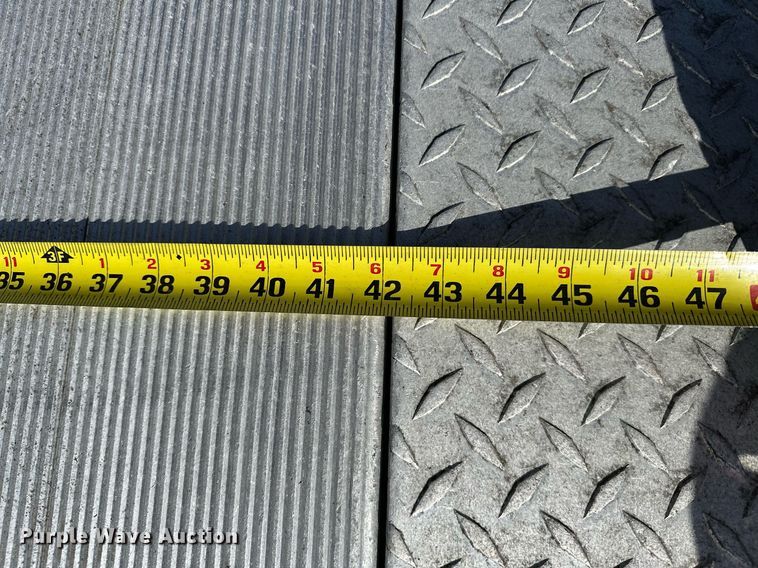 image for item OM9789 2016 International  4400 SBA side curtain box truck