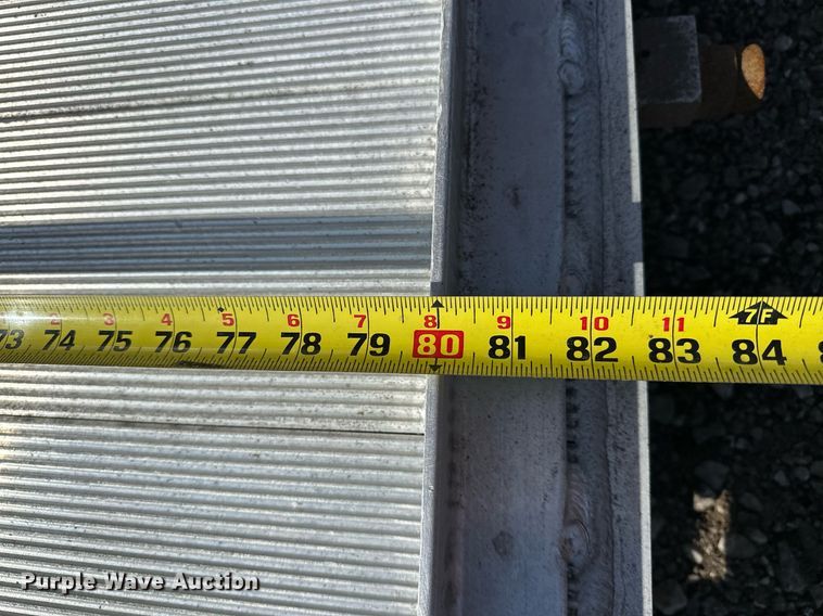 image for item OM9789 2016 International  4400 SBA side curtain box truck