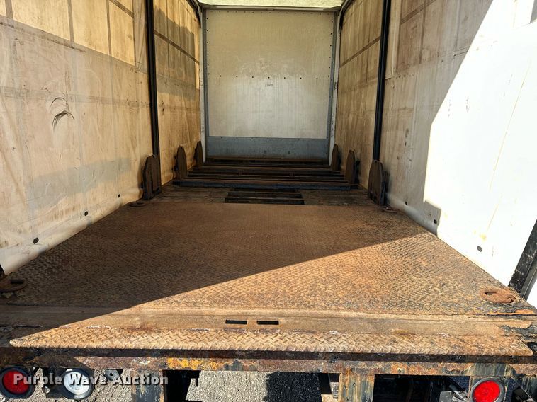 image for item OM9789 2016 International  4400 SBA side curtain box truck