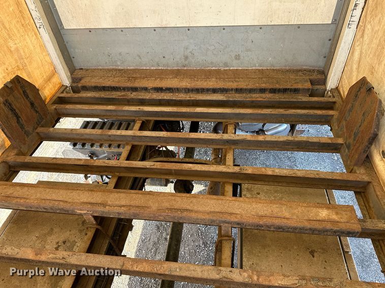 image for item OM9789 2016 International  4400 SBA side curtain box truck