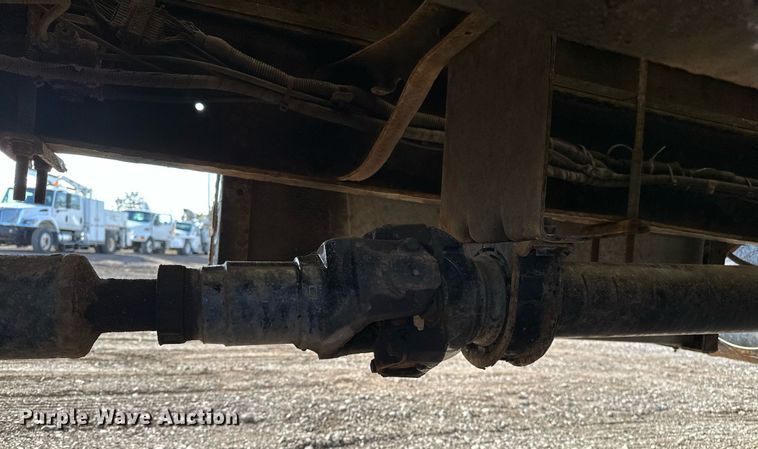 image for item OM9789 2016 International  4400 SBA side curtain box truck