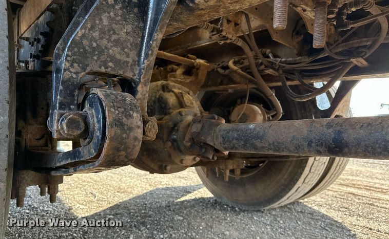 image for item OM9789 2016 International  4400 SBA side curtain box truck