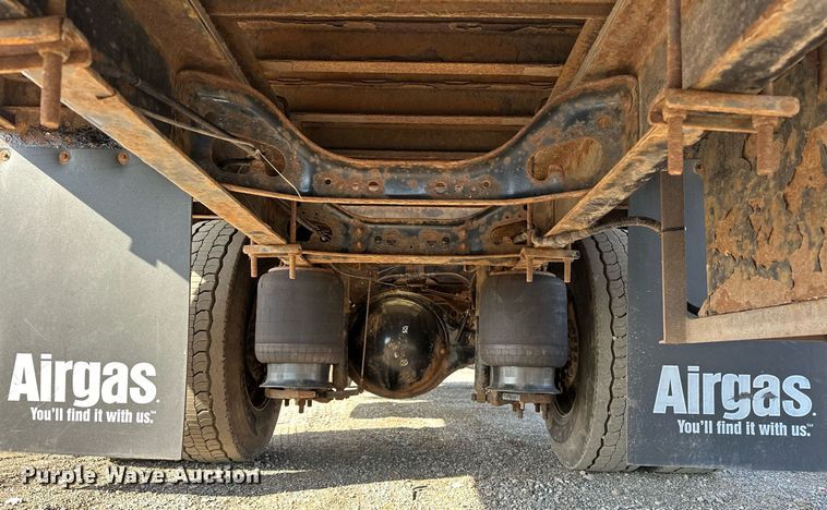 image for item OM9789 2016 International  4400 SBA side curtain box truck