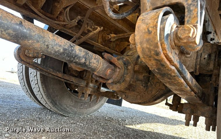 image for item OM9789 2016 International  4400 SBA side curtain box truck