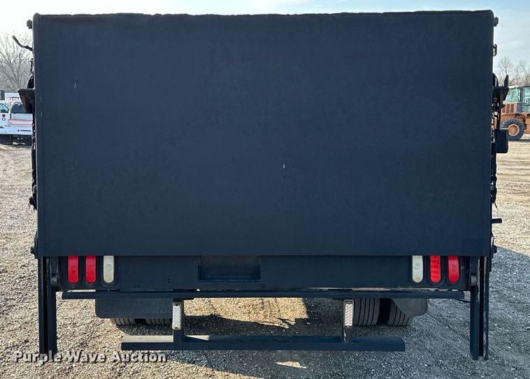 image for item OM9799 2015 Ford F450 Super Duty flatbed truck