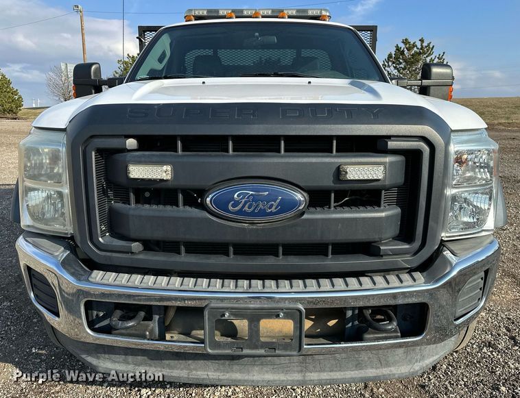 image for item OM9799 2015 Ford F450 Super Duty flatbed truck