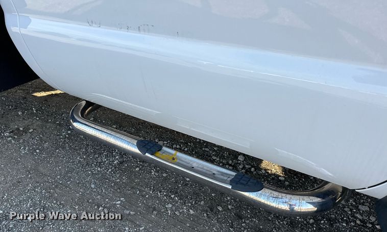 image for item OM9799 2015 Ford F450 Super Duty flatbed truck