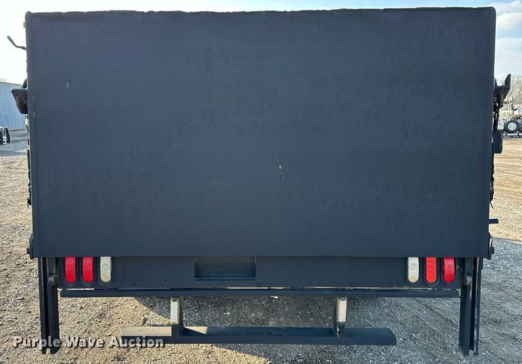 image for item OM9799 2015 Ford F450 Super Duty flatbed truck