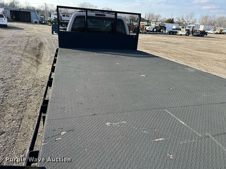image for item OM9799 2015 Ford F450 Super Duty flatbed truck