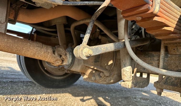 image for item OM9799 2015 Ford F450 Super Duty flatbed truck