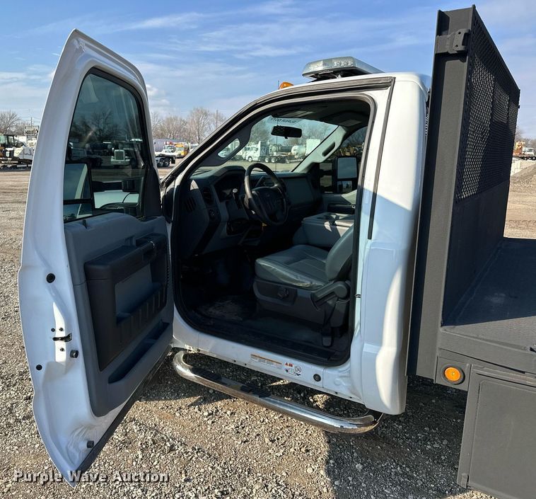 image for item OM9799 2015 Ford F450 Super Duty flatbed truck