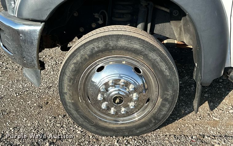 image for item OM9799 2015 Ford F450 Super Duty flatbed truck