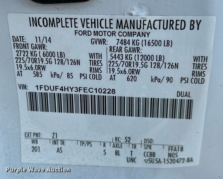 image for item OM9799 2015 Ford F450 Super Duty flatbed truck