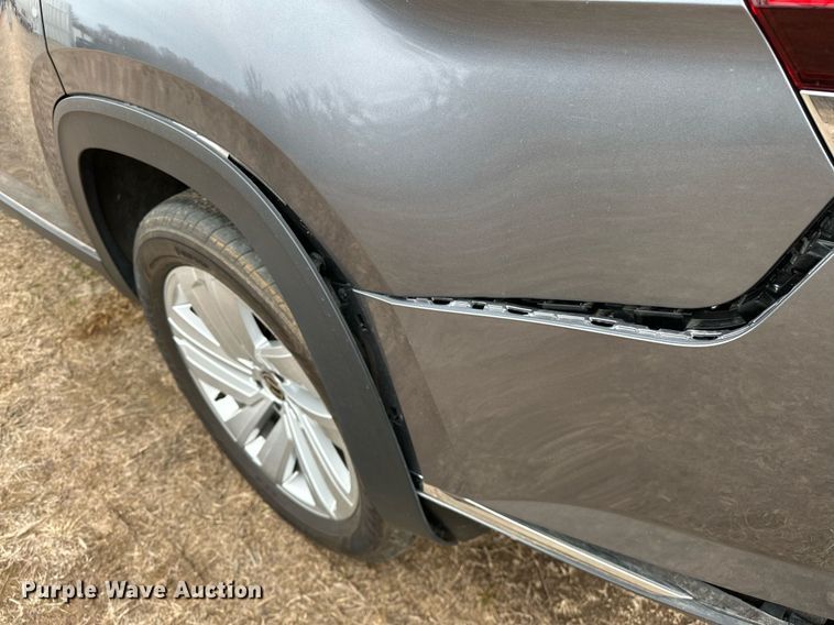 image for item OM9817 2021 Volkswagen  Atlas  SUV