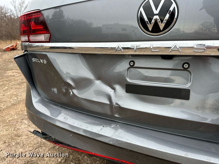 image for item OM9817 2021 Volkswagen  Atlas  SUV