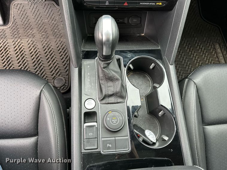 image for item OM9817 2021 Volkswagen  Atlas  SUV