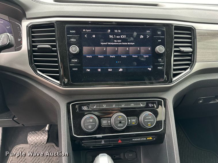 image for item OM9817 2021 Volkswagen  Atlas  SUV