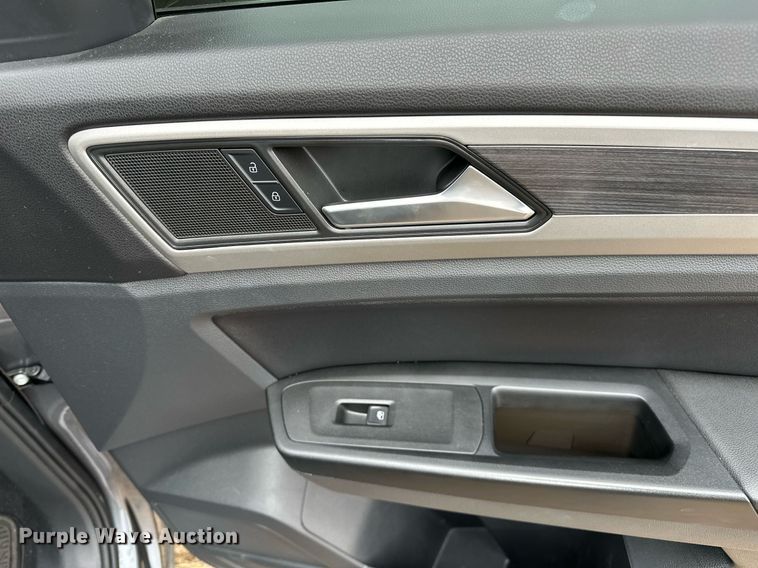 image for item OM9817 2021 Volkswagen  Atlas  SUV