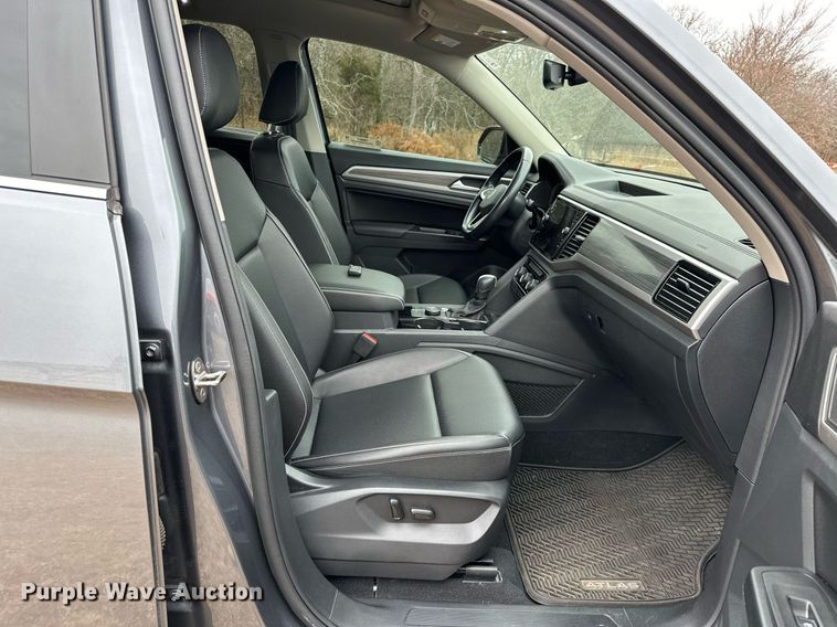 image for item OM9817 2021 Volkswagen  Atlas  SUV