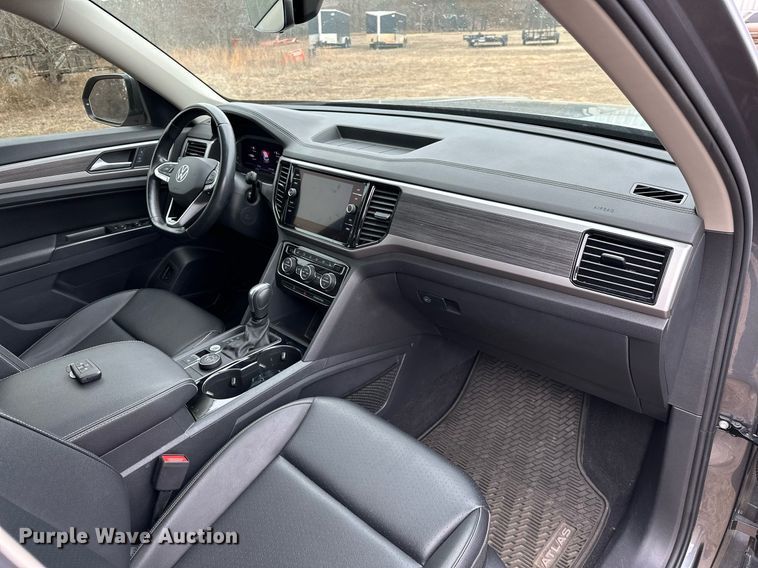 image for item OM9817 2021 Volkswagen  Atlas  SUV