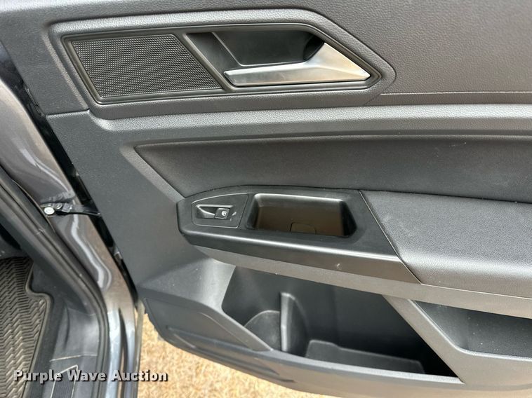 image for item OM9817 2021 Volkswagen  Atlas  SUV