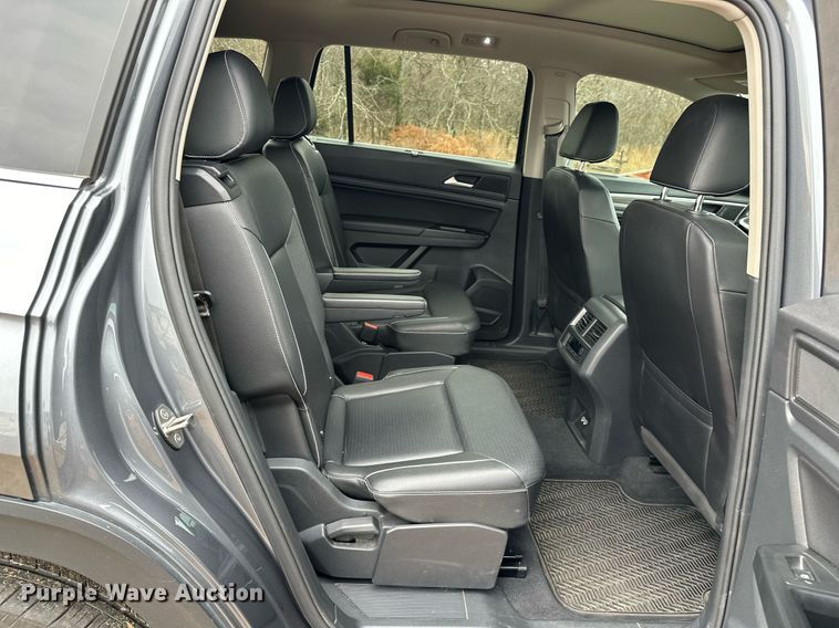 image for item OM9817 2021 Volkswagen  Atlas  SUV