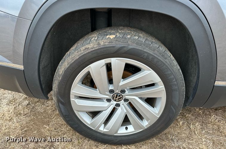 image for item OM9817 2021 Volkswagen  Atlas  SUV