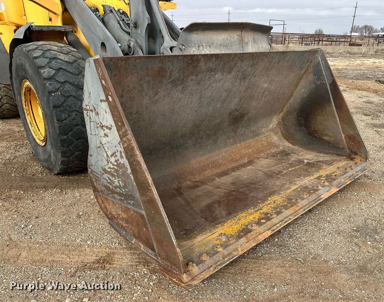 image for item DG4254 2006 Volvo L90E wheel loader