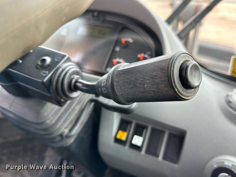 image for item DG4254 2006 Volvo L90E wheel loader