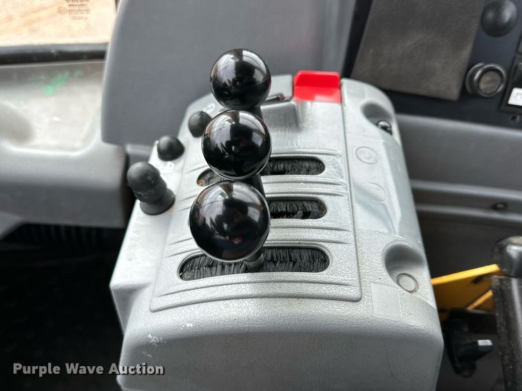 image for item DG4254 2006 Volvo L90E wheel loader