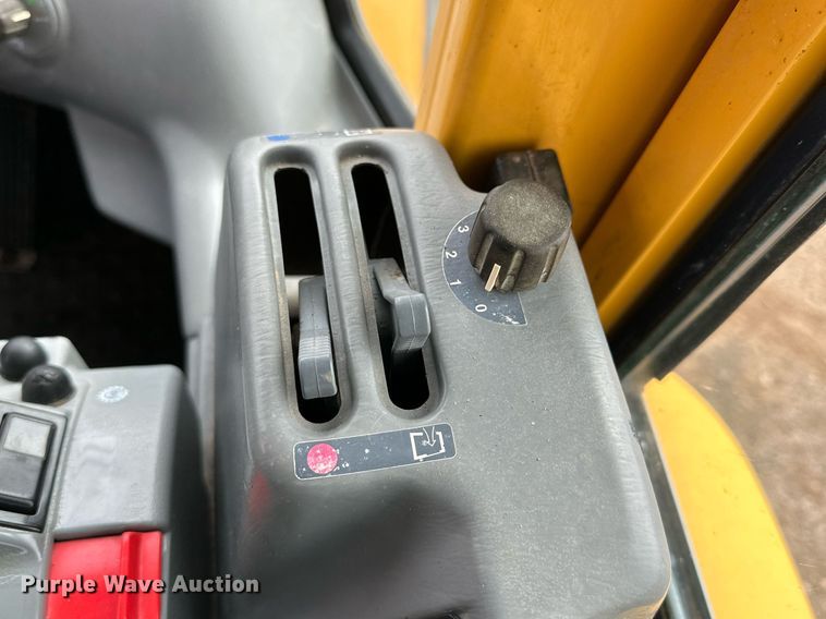 image for item DG4254 2006 Volvo L90E wheel loader