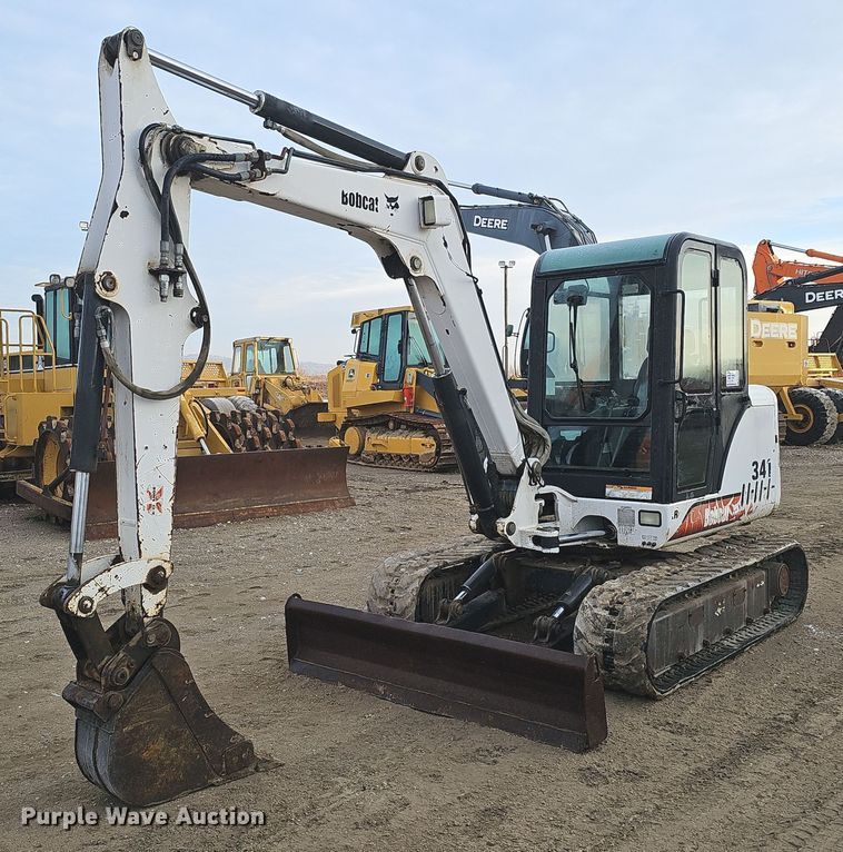 image for item DK0535 2003 Bobcat 341D mini excavator